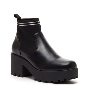 Rocket Dog Crosbie Platform Bootie Size 8 1/2